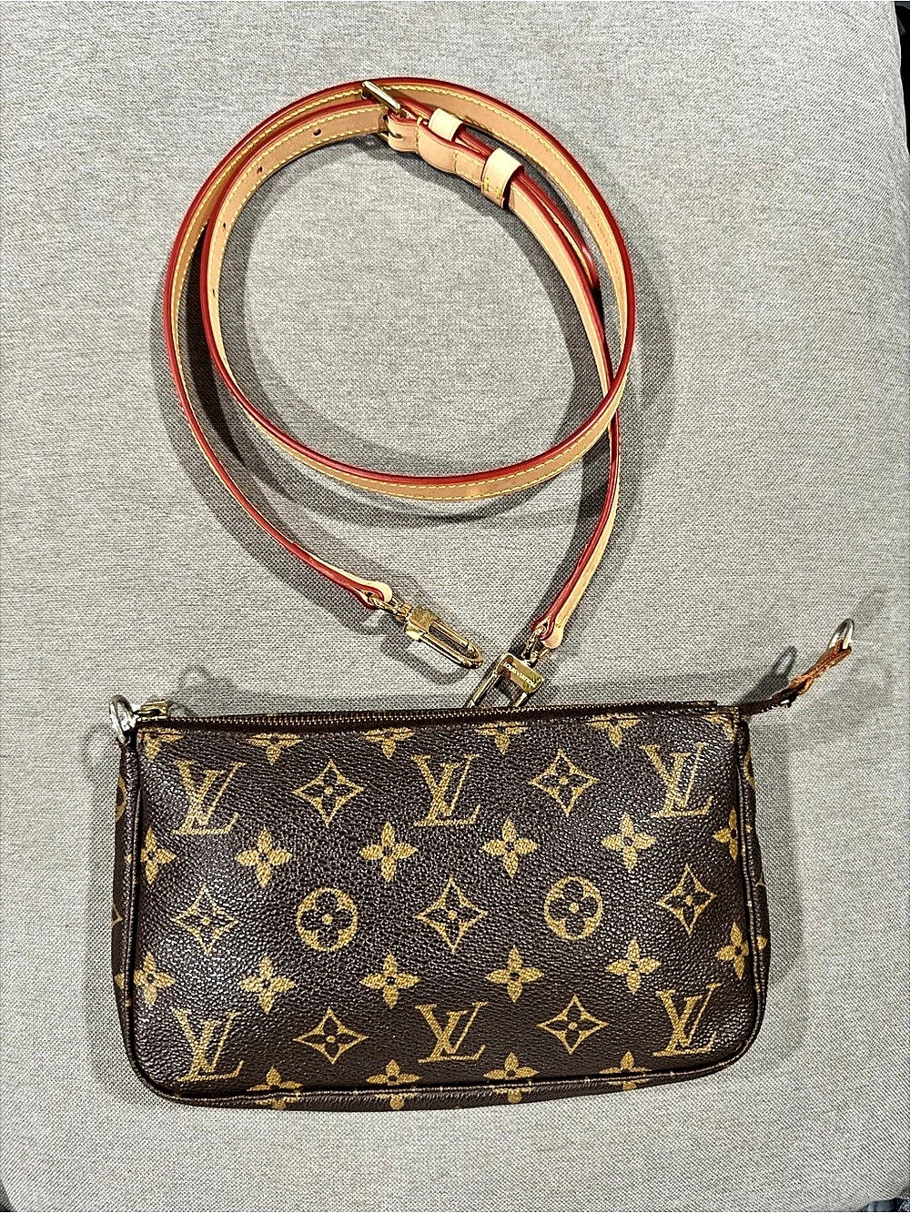 Louis Vuitton Pochette Accessories Monogram Brown & Gold